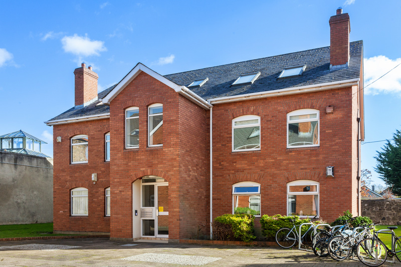 Photo of St James, Hollybrook Road, Clontarf, D03 R660