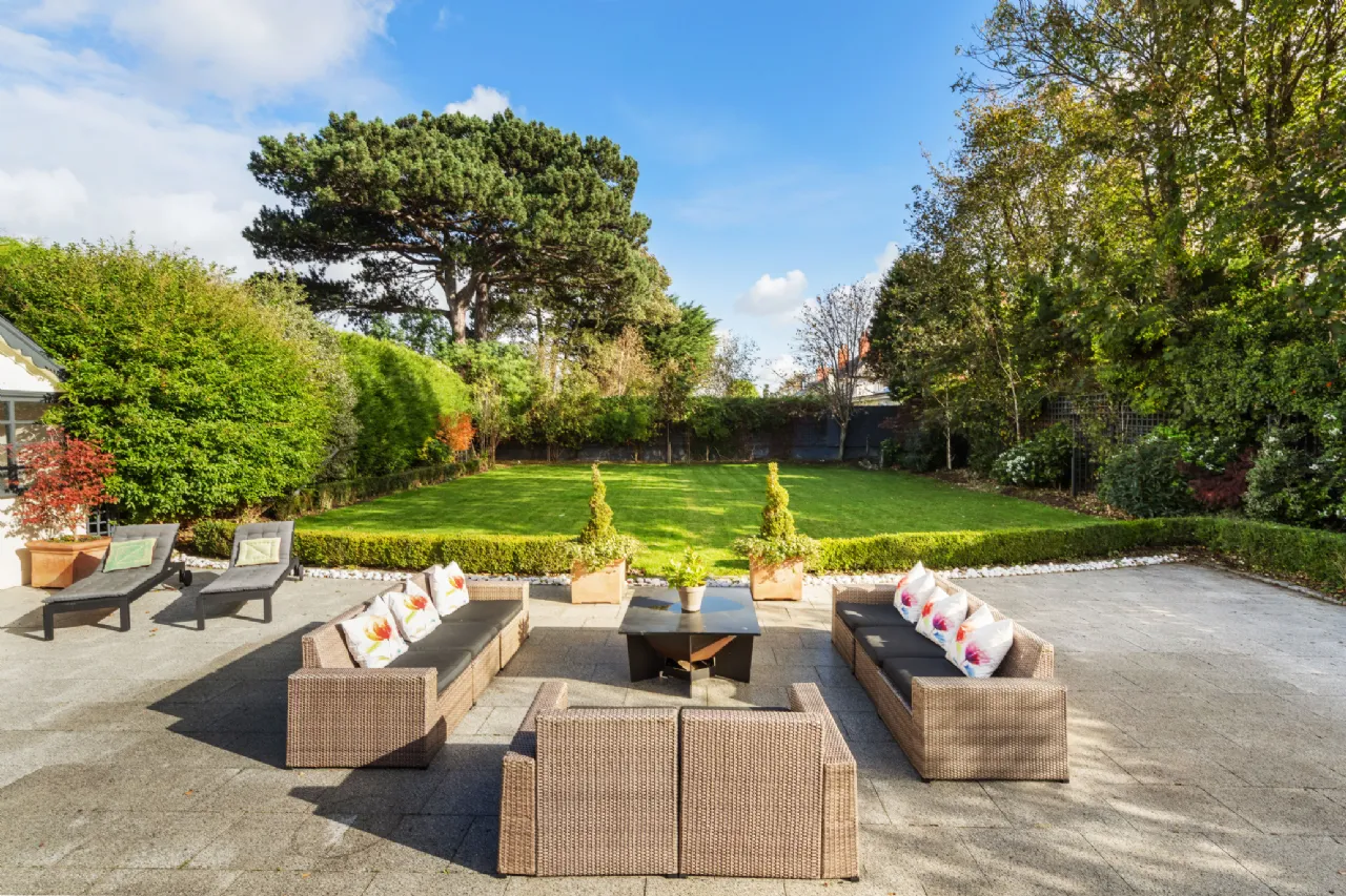 Photo of Merrion Lodge, 148 Merrion Road, Ballsbridge, Dublin 4, D04 K6P0