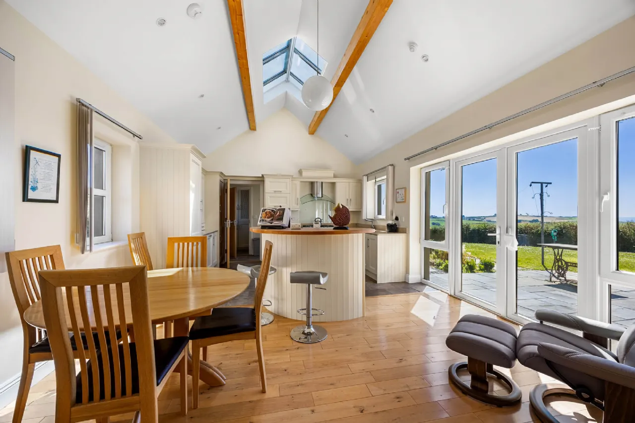 Photo of Kilfinnan, Glandore, Co Cork, P81K061
