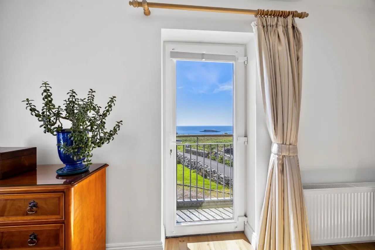 Photo of Kilfinnan, Glandore, Co Cork, P81K061