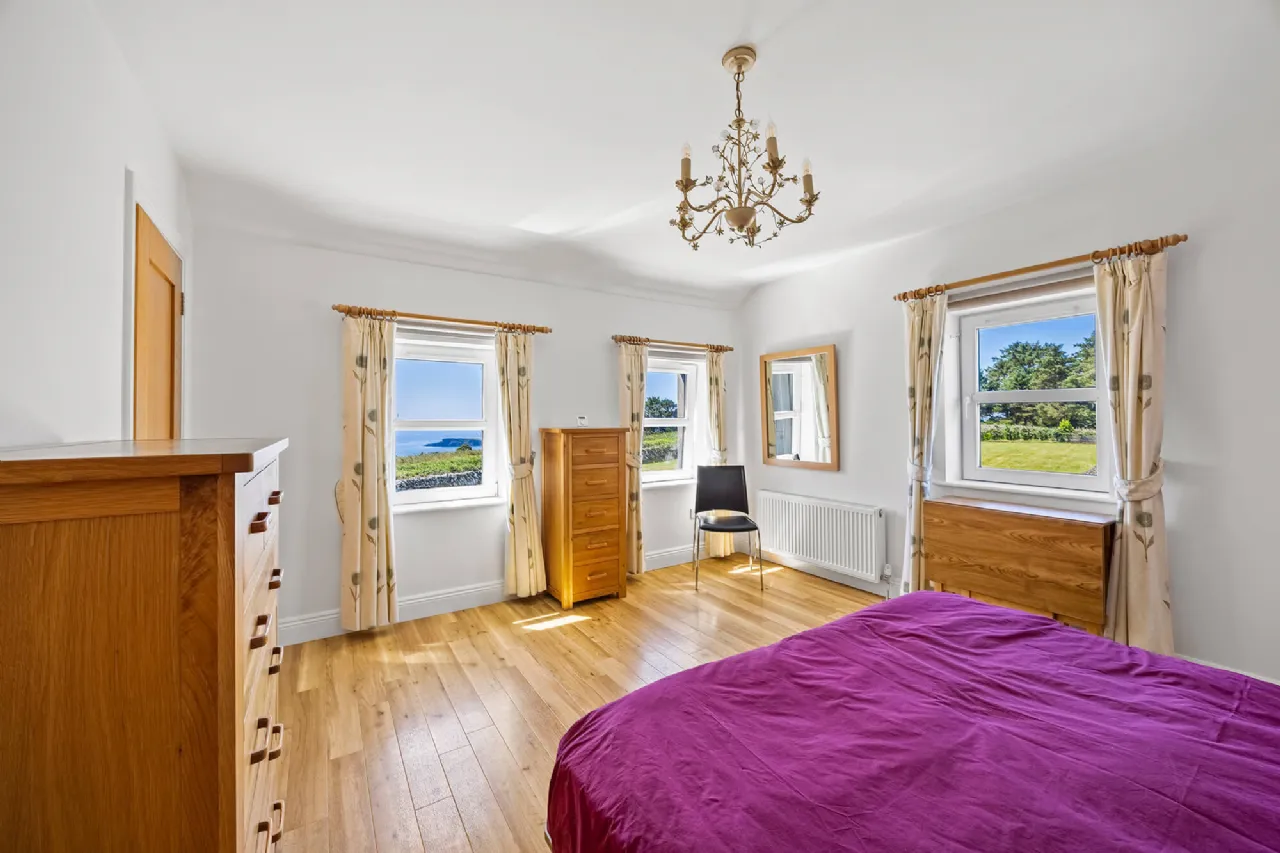 Photo of Kilfinnan, Glandore, Co Cork, P81K061