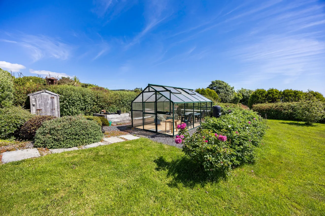Photo of Kilfinnan, Glandore, Co Cork, P81K061