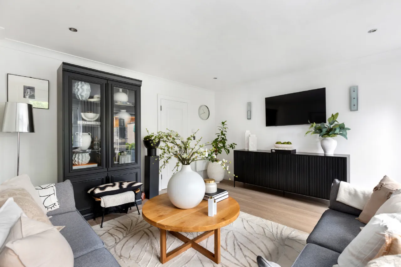 Photo of 44 Poolbeg Quay, Pigeon House Road, Ringsend, Dublin 4, D04 T320