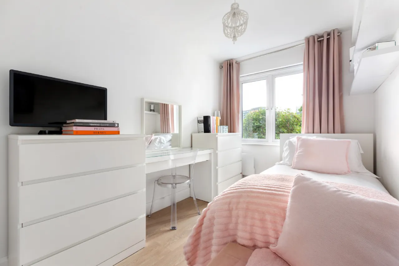 Photo of 44 Poolbeg Quay, Pigeon House Road, Ringsend, Dublin 4, D04 T320