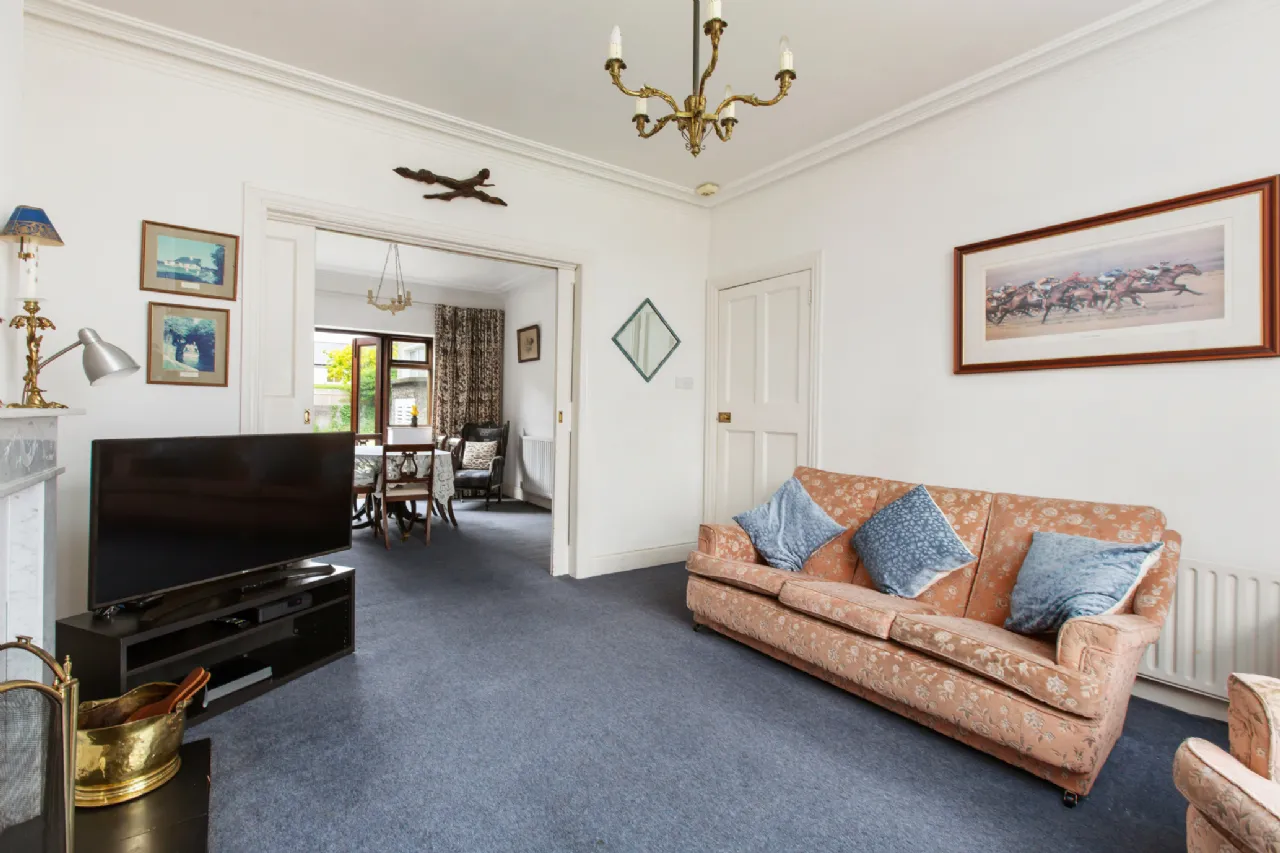 Photo of 37 St Albans Park, Sandymount, Dublin 4, D04 H6C4