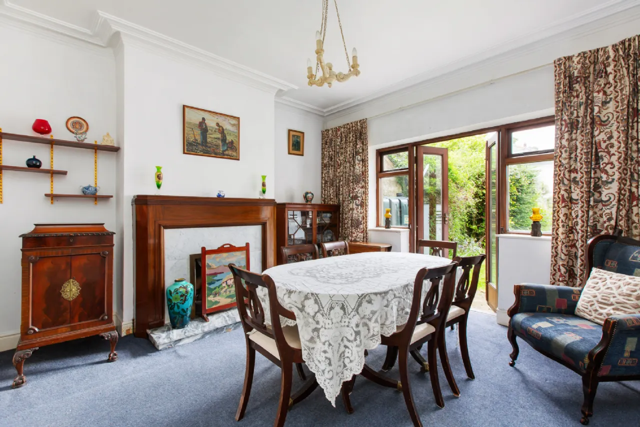 Photo of 37 St Albans Park, Sandymount, Dublin 4, D04 H6C4