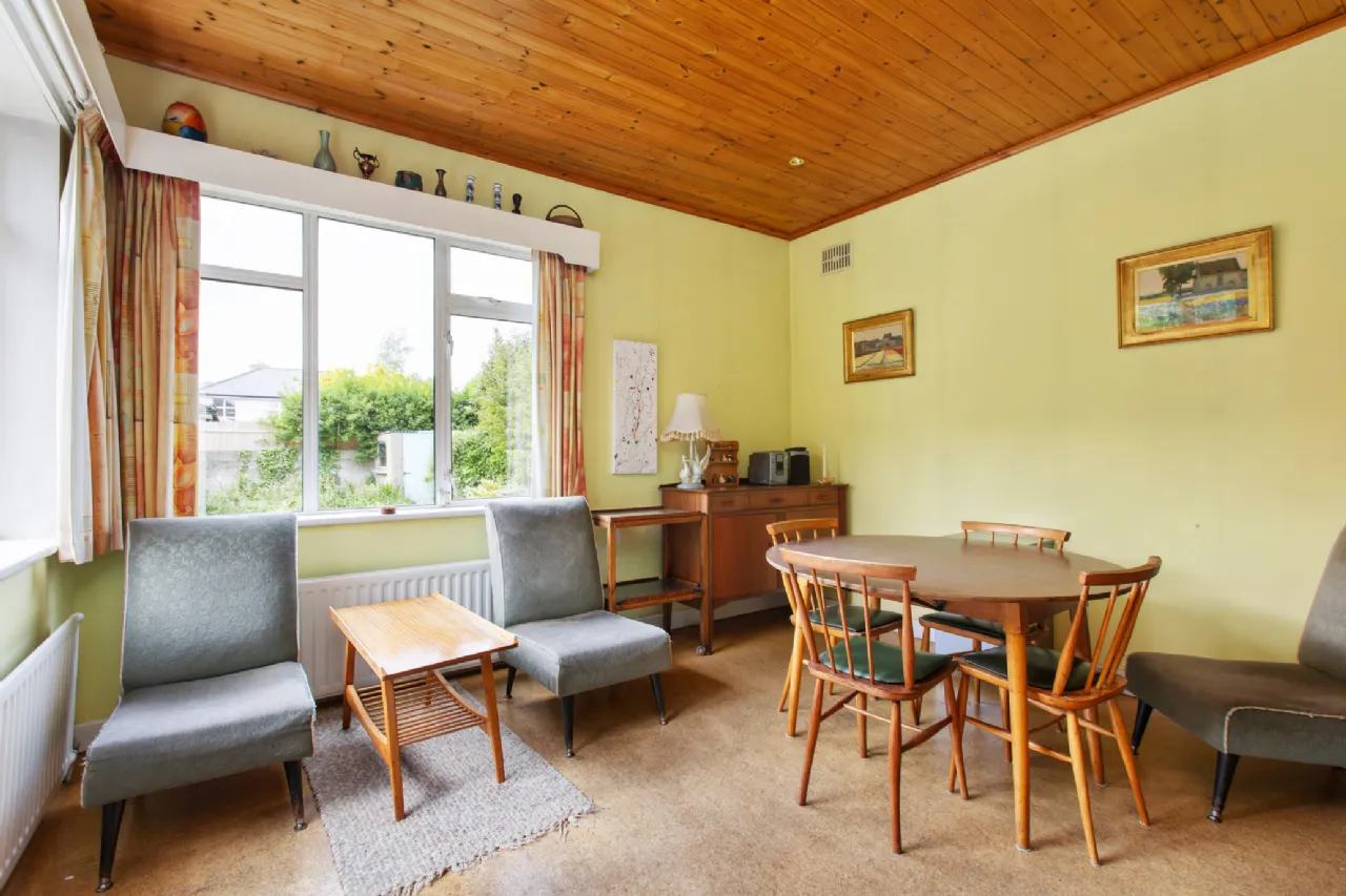 Photo of 37 St Albans Park, Sandymount, Dublin 4, D04 H6C4