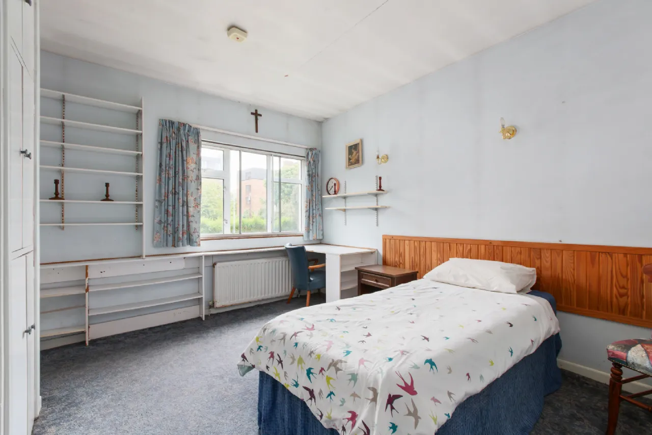 Photo of 37 St Albans Park, Sandymount, Dublin 4, D04 H6C4