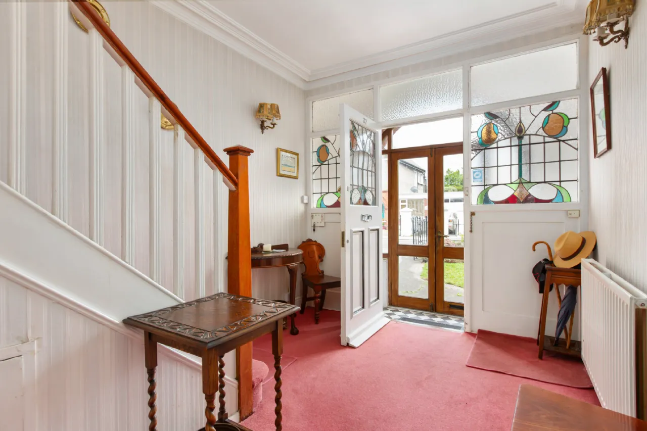 Photo of 37 St Albans Park, Sandymount, Dublin 4, D04 H6C4