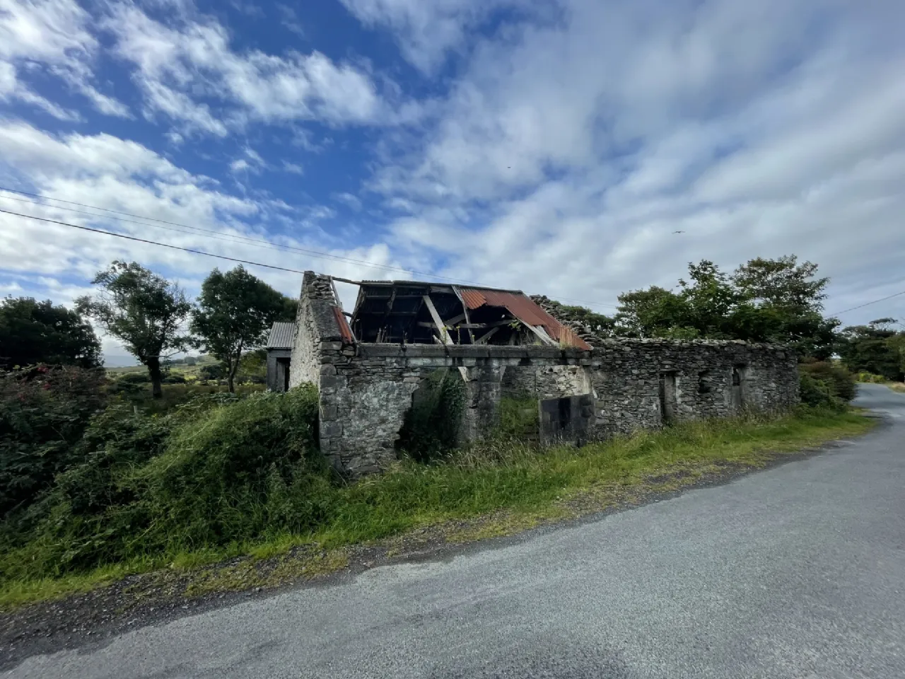 Photo of 28 Acre Farm Cottage & Outbuildings, Falduff, Louisburgh, Co. Mayo, F28DD85