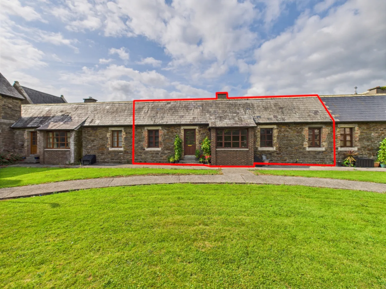 Photo of 2 Manor Court, Cork Road, Waterford, X91 FD77