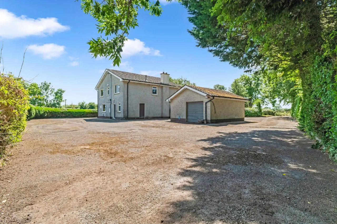 Photo of House On 4.6 Acres & Outbuilding, Carnisle, Kildalkey, Co Meath, C15R902