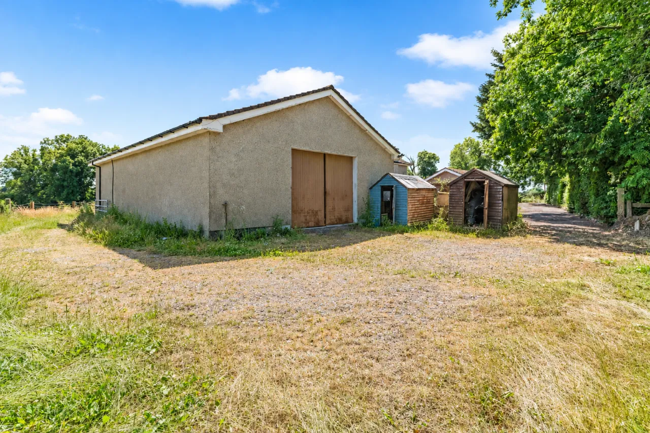 Photo of House On 4.6 Acres & Outbuilding, Carnisle, Kildalkey, Co Meath, C15R902