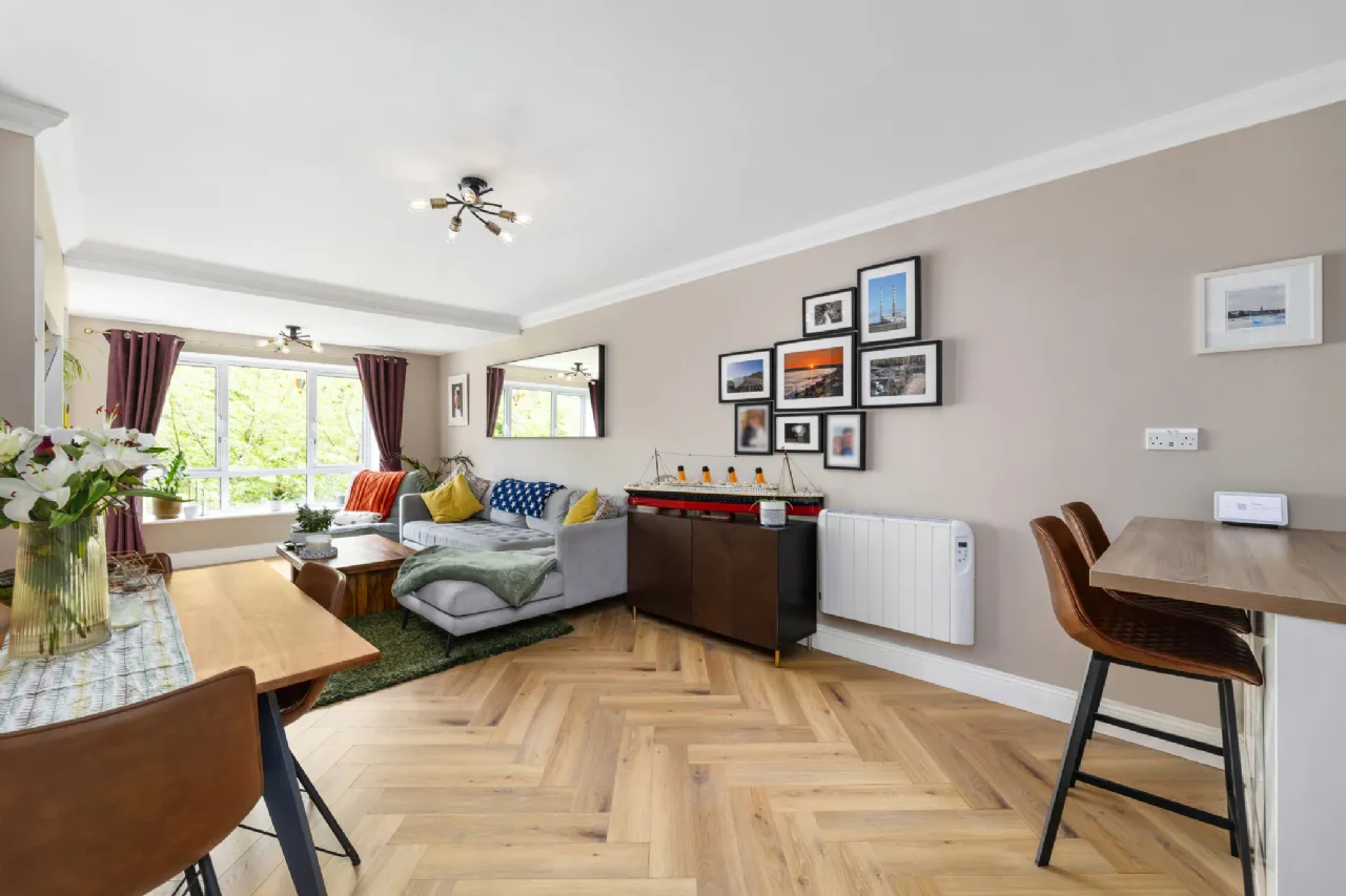 Photo of 214 Grace Park Manor, Drumcondra, Dublin 9, D09 FN76