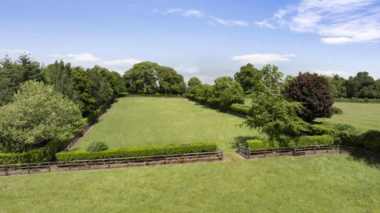 Photo of Mount Windsor Houseí, Mountarmstrong, Donadea, Co Kildare, W91FK13