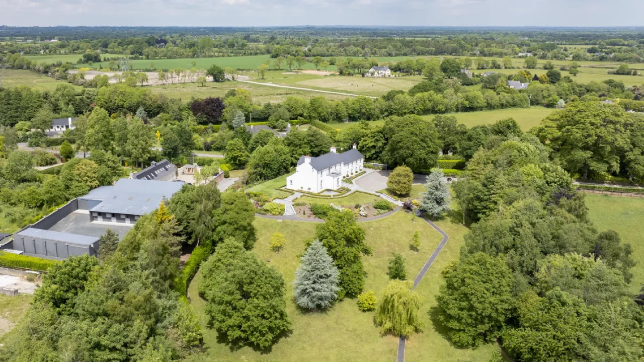 Photo of Mount Windsor Houseí, Mountarmstrong, Donadea, Co Kildare, W91FK13