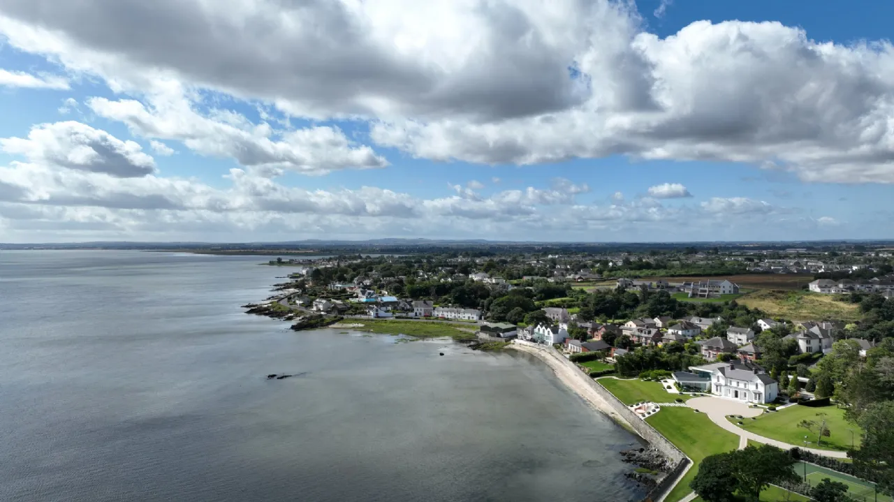 Photo of Sea Beach House, Sandymount, Blackrock, County Louth, A91N274