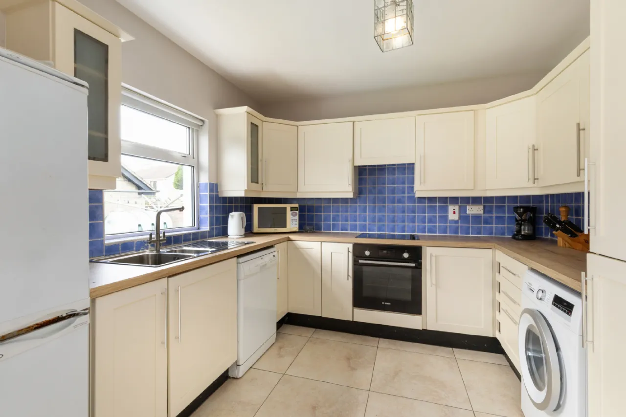 Photo of 2 Broadford Avenue, Ballinteer, Dublin 16, D16 WV44