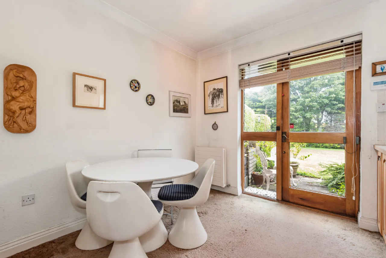 Photo of 1 Ailesbury Mews, Ailesbury Gardens, Sandymount, Dublin 4, D04 A0C1