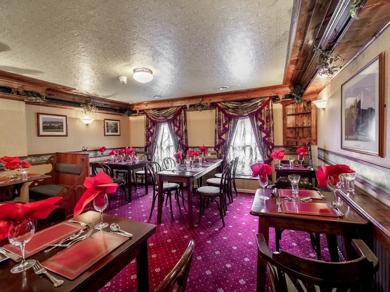 Photo of Sean Tierney's Bar & Restaurant, 13 O'Connell St, Clonmel, Tipperary, E91 RD83