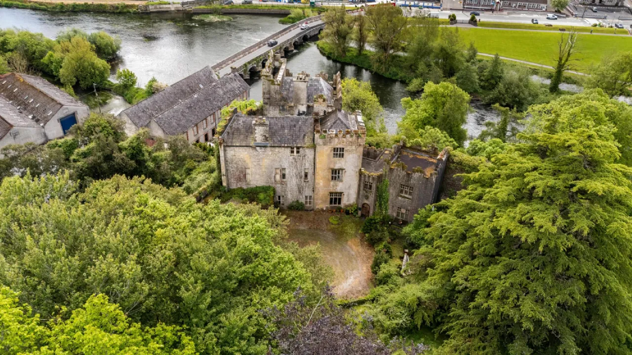 Photo of Ardfinnan Castle,, Ardfinnan, County Tipperary, E91 A398