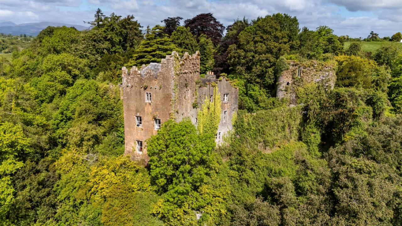 Photo of Ardfinnan Castle,, Ardfinnan, County Tipperary, E91 A398
