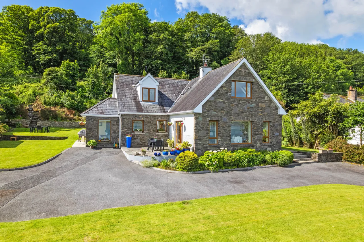 Photo of Rockmount, Sea Road, Courtmacsherry, Co Cork, P72 DX05