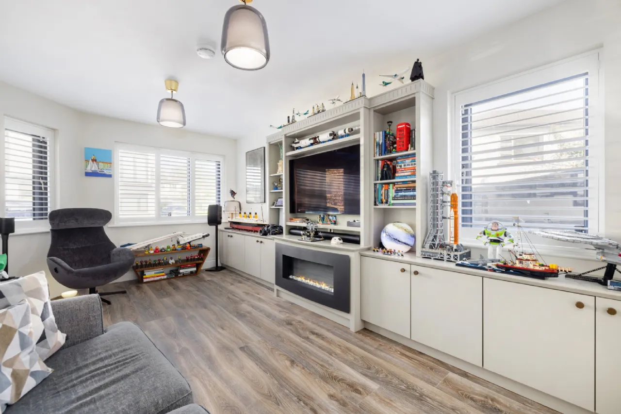 Photo of 4 The Grove, Dorney Court, Shankill, Dublin 18, D18 KX2T