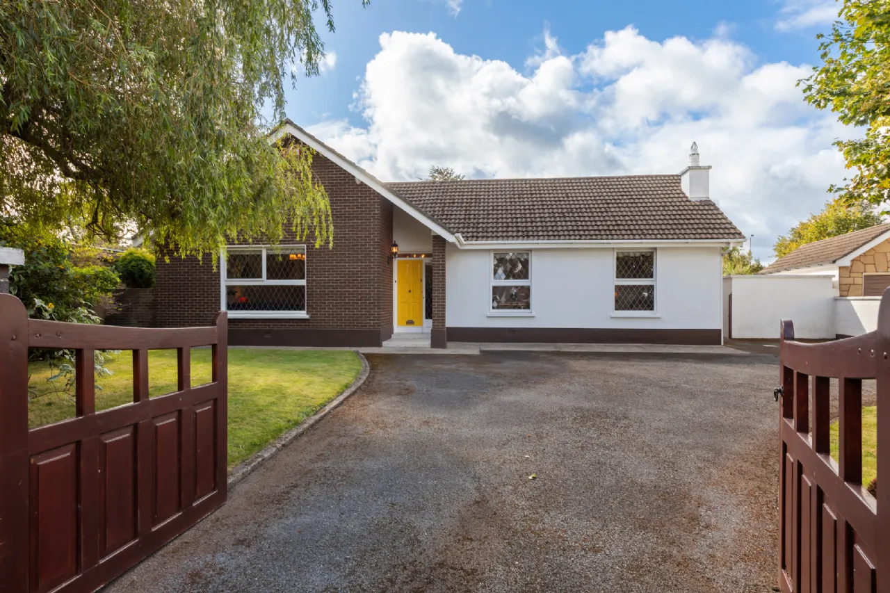 Photo of 18 Knocklyon Heights, Knocklyon, Dublin 16, D16 X0A9