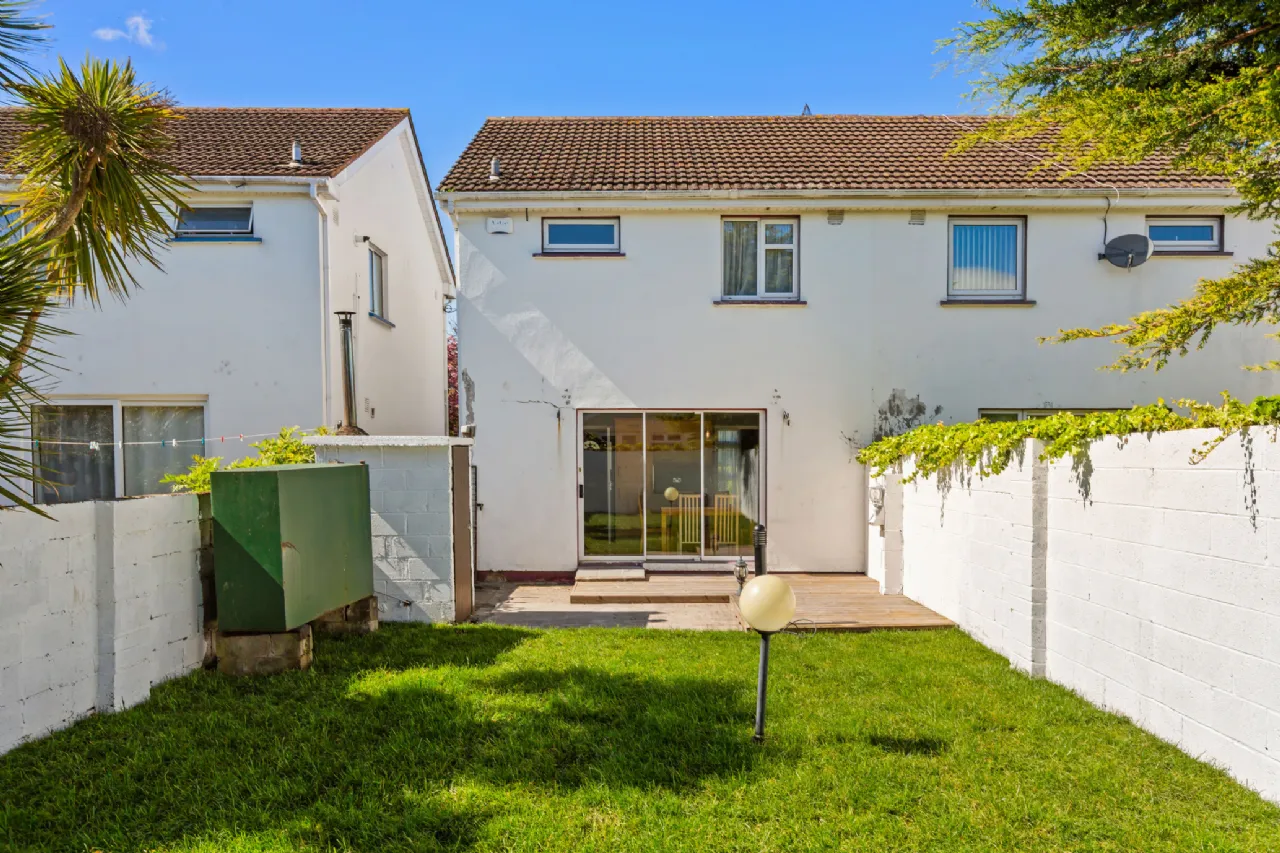 Photo of 41 Llewellyn Grove, Rathfarnham, Dublin 16, D16 WF24