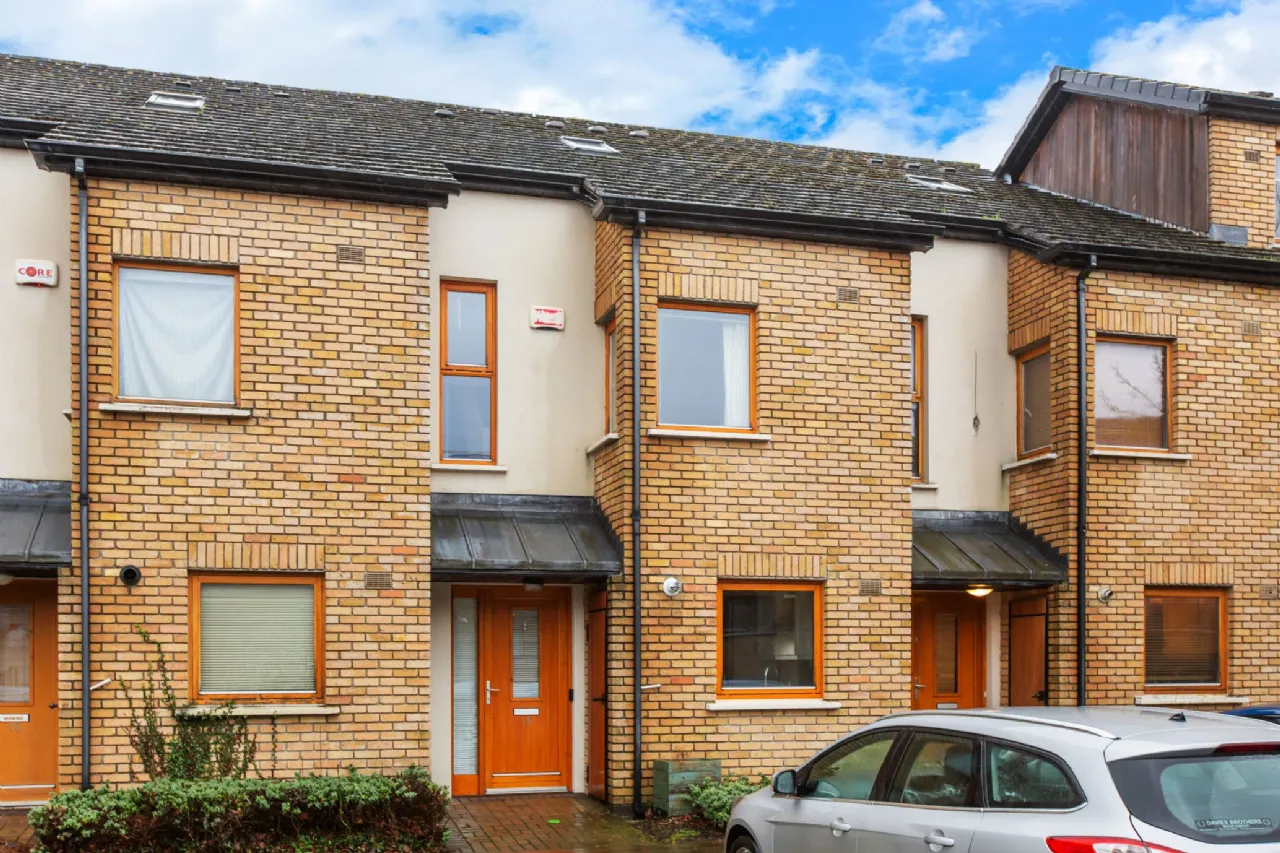Photo of 15 Hunters Hill, Hunters Wood, Ballycullen, Dublin 24, D24 WP66
