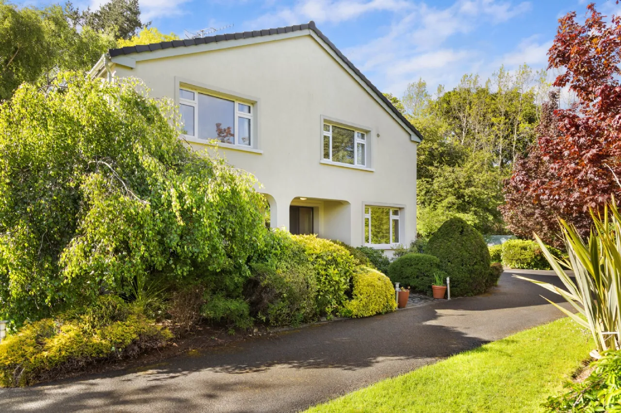 Photo of Rath House, Castlegate, Ferndale Road, Rathmichael, Dublin 18, D18 K529