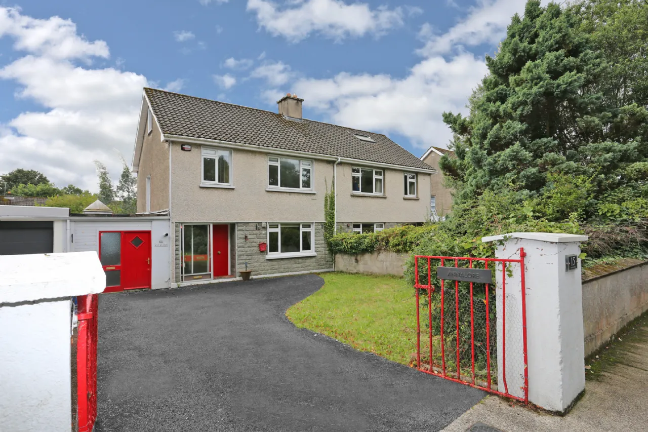 Photo of Annalore, 15 New Westfields, North Circular Road, Limerick, V94CPA9