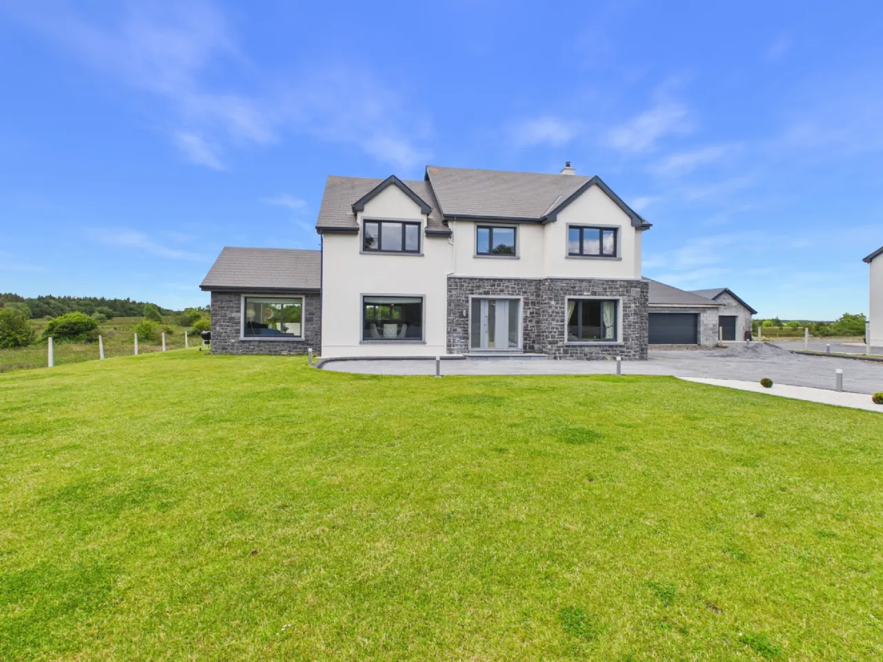 Photo of Wallscourt, Kilreekil, Co. Galway, H62 XN80