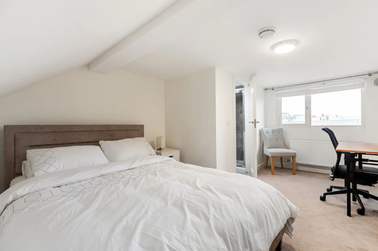 Photo of 166 Mulvey Park, Dundrum, Dublin 14, D14 NT28
