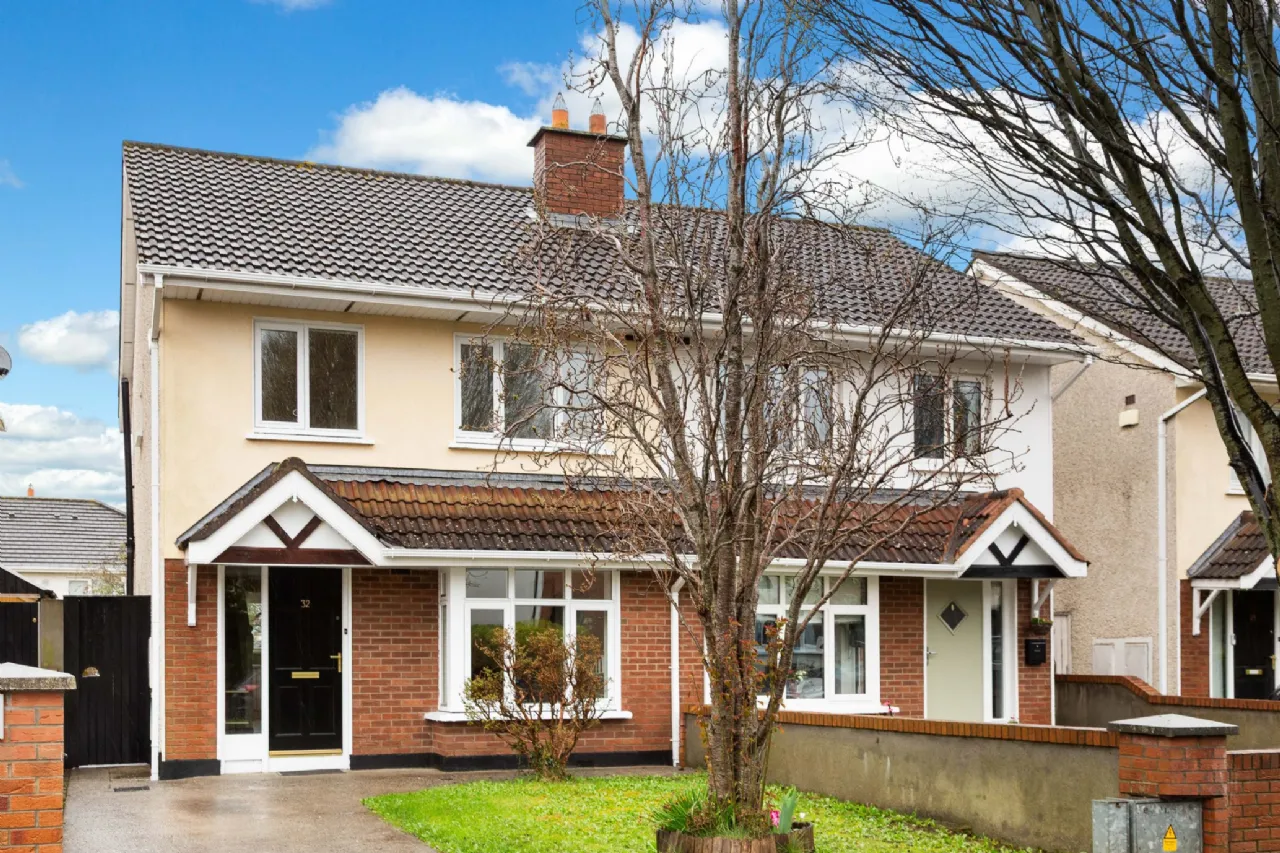 Photo of 32 Luttrellstown Rise, Castleknock, Dublin 15, D15 W3P3