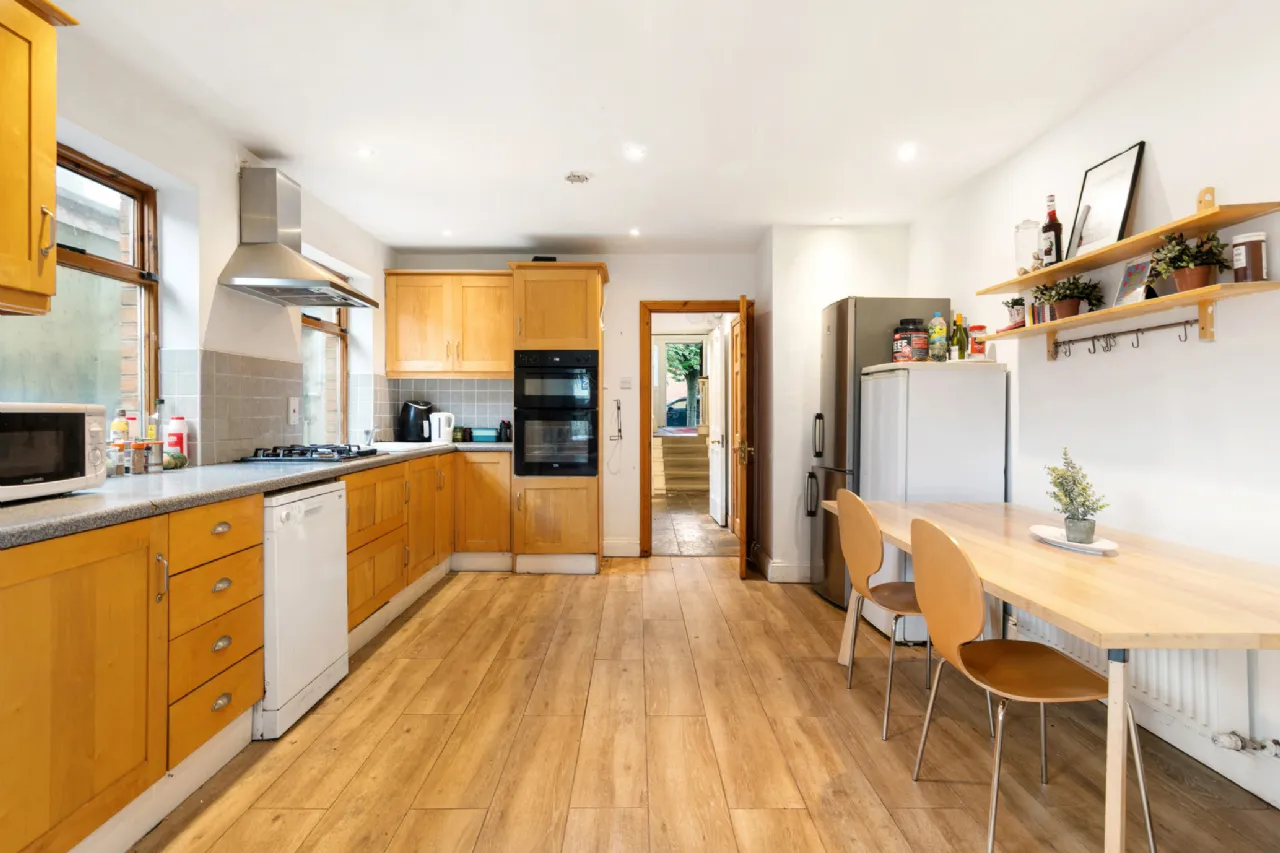 Photo of 27 Bloomfield Avenue, Portobello, Dublin 8, D08 K3K6