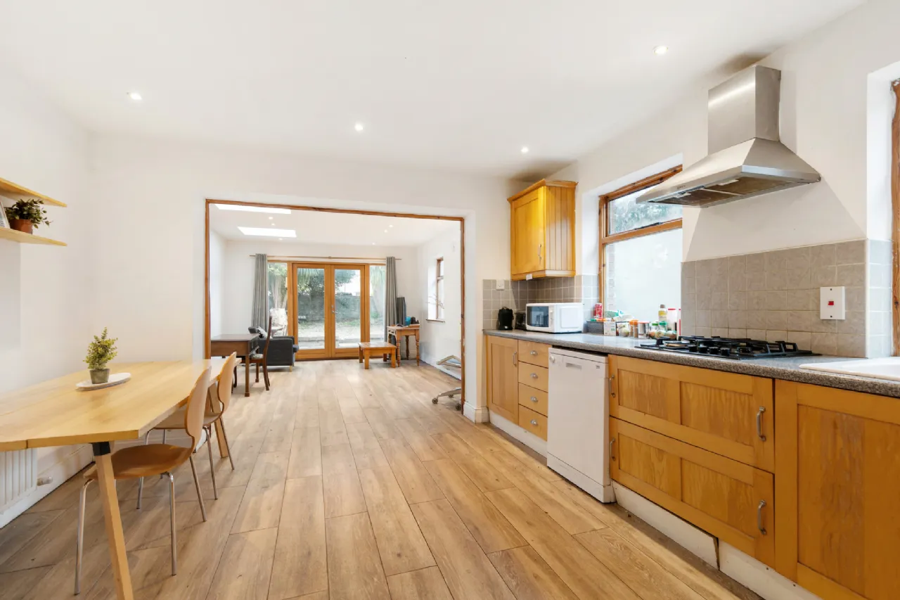 Photo of 27 Bloomfield Avenue, Portobello, Dublin 8, D08 K3K6