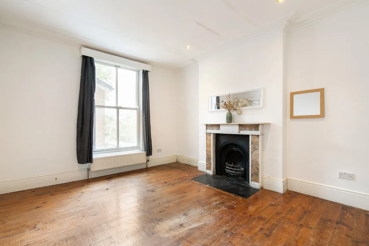 Photo of 27 Bloomfield Avenue, Portobello, Dublin 8, D08 K3K6