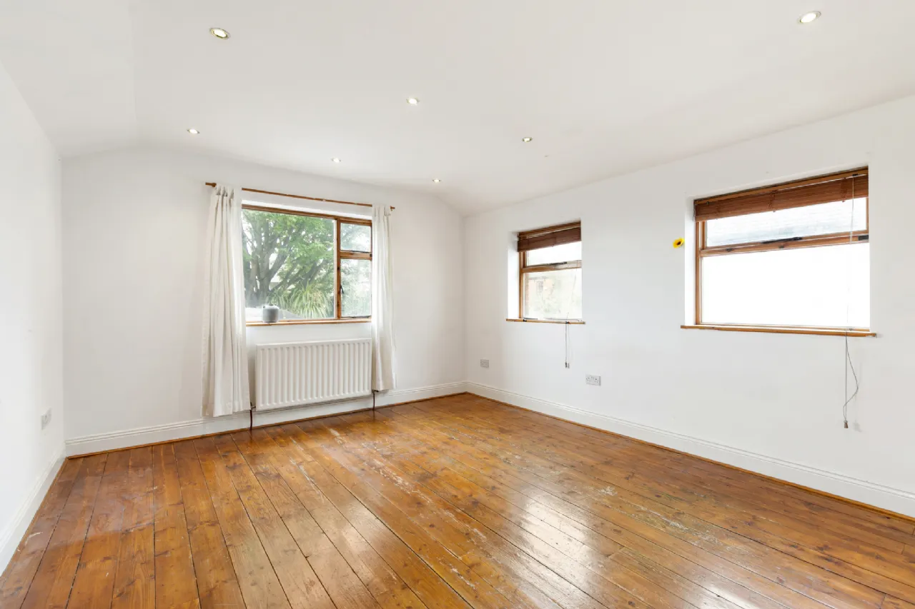Photo of 27 Bloomfield Avenue, Portobello, Dublin 8, D08 K3K6