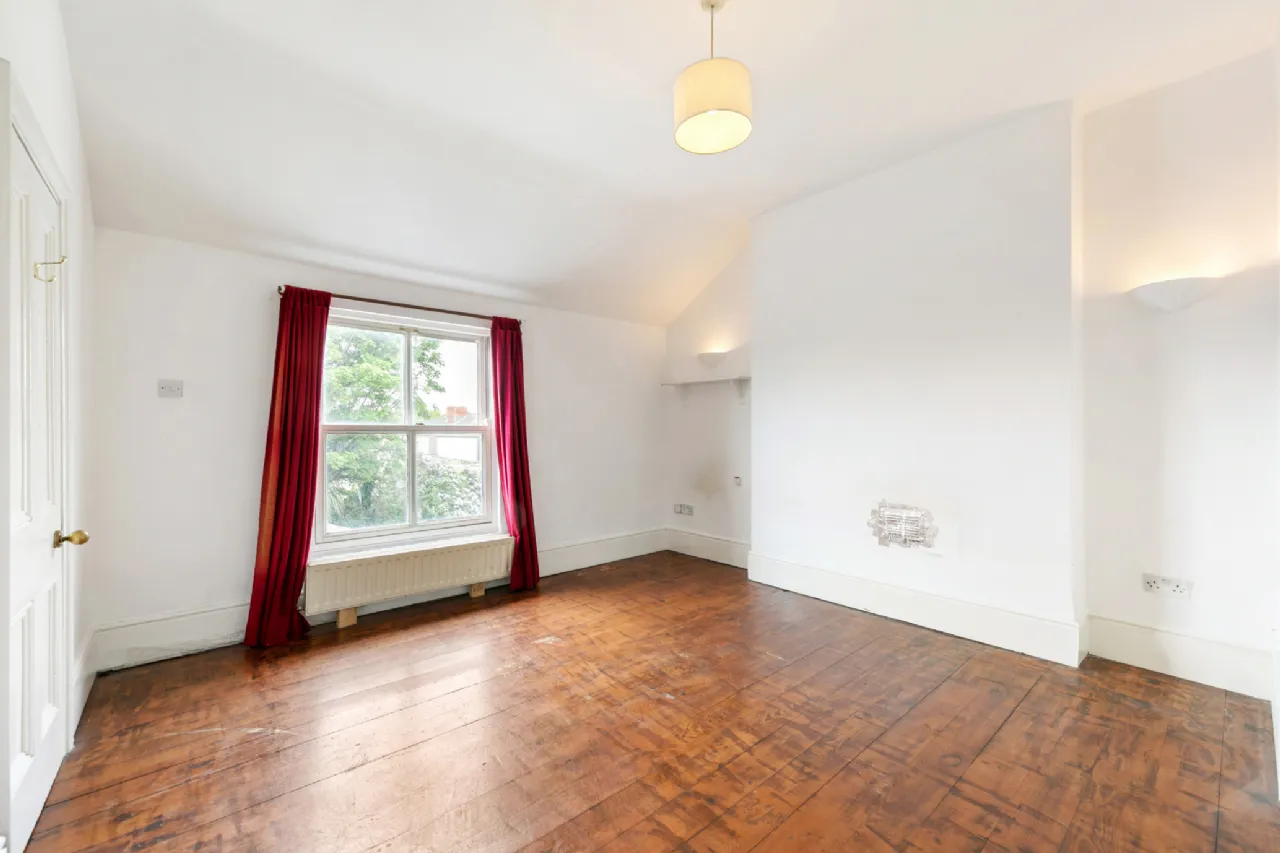 Photo of 27 Bloomfield Avenue, Portobello, Dublin 8, D08 K3K6