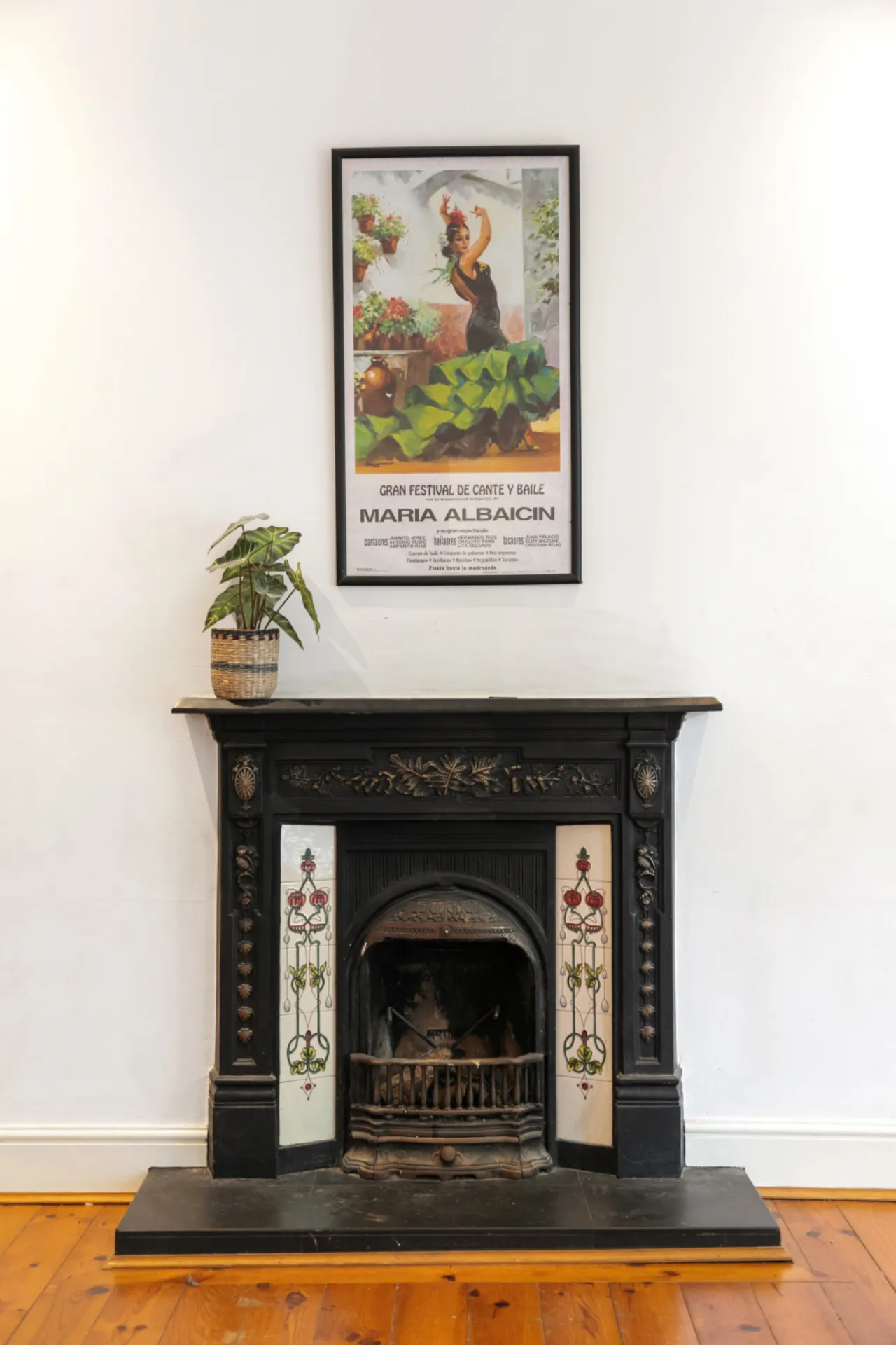 Photo of 27 Bloomfield Avenue, Portobello, Dublin 8, D08 K3K6