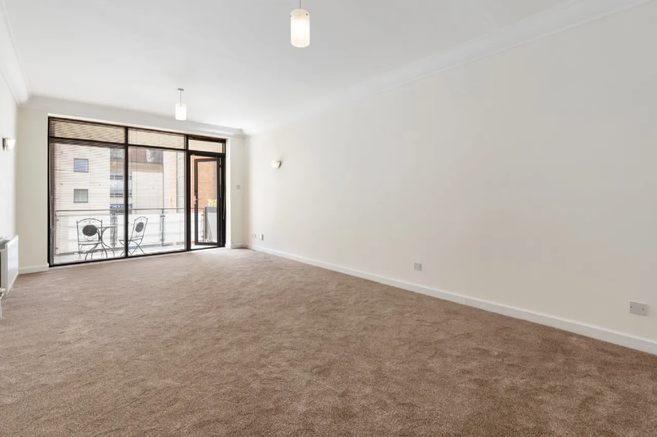 Photo of 34 Aran House, Custom House Square, IFSC, Dublin 1, D01 R2C3