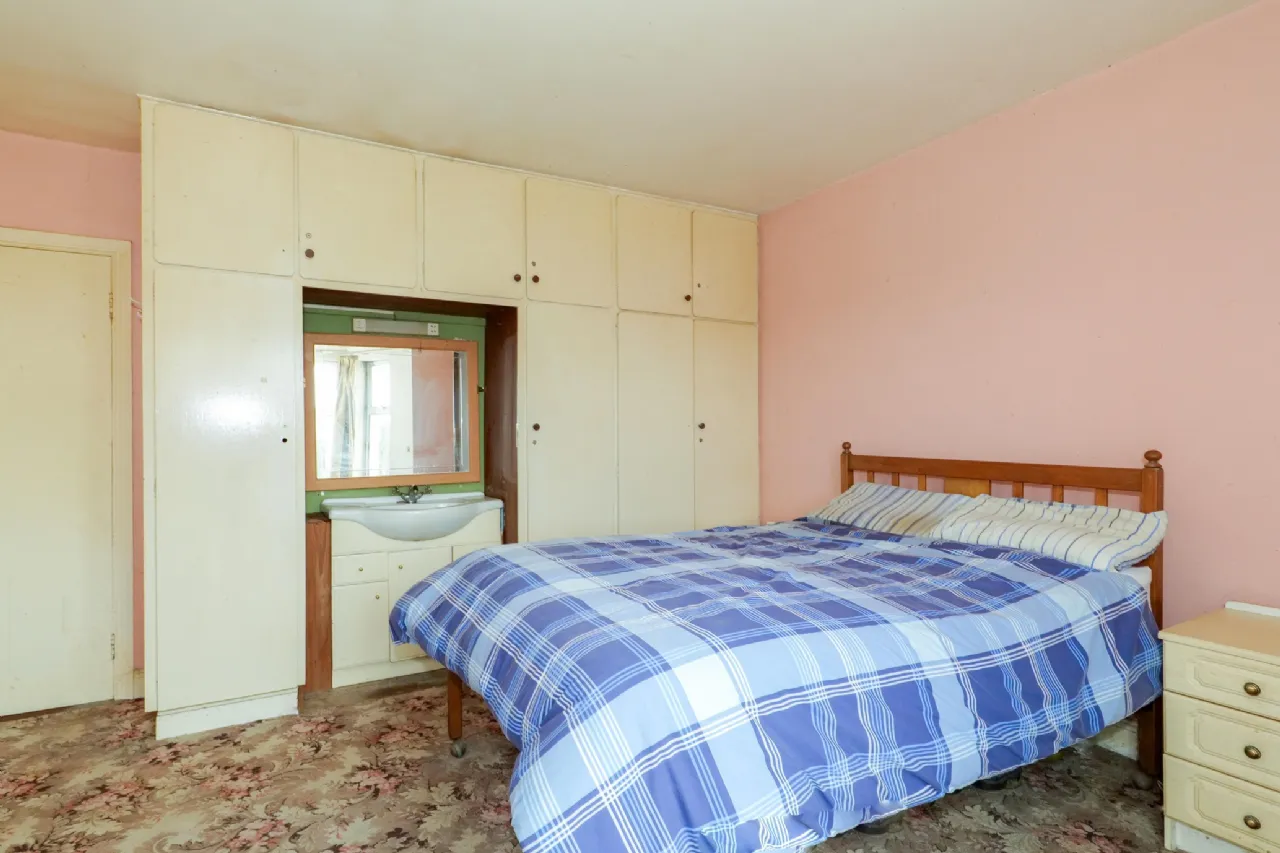 Photo of Dunromin House, 16 Dalysfort Road, Salthill, Galway, H91 R2YN