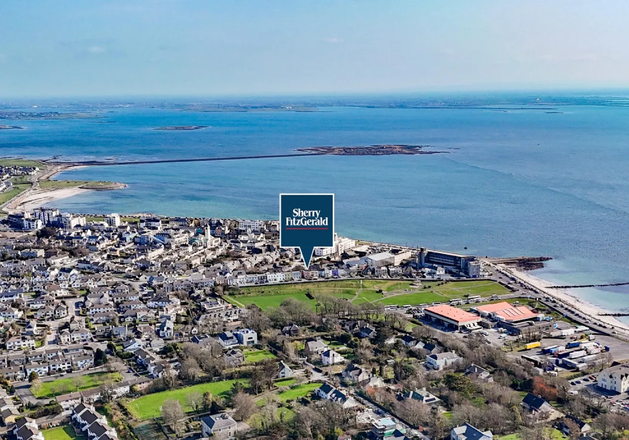 Photo of Dunromin House, 16 Dalysfort Road, Salthill, Galway, H91 R2YN