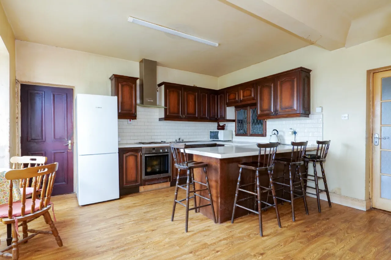 Photo of Dunromin House, 16 Dalysfort Road, Salthill, Galway, H91 R2YN