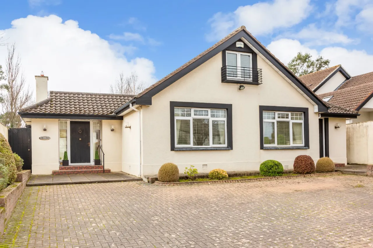 Photo of Bizville, 27 Hillside Drive, Rathfarnham, Dublin 14, D14 P7W3