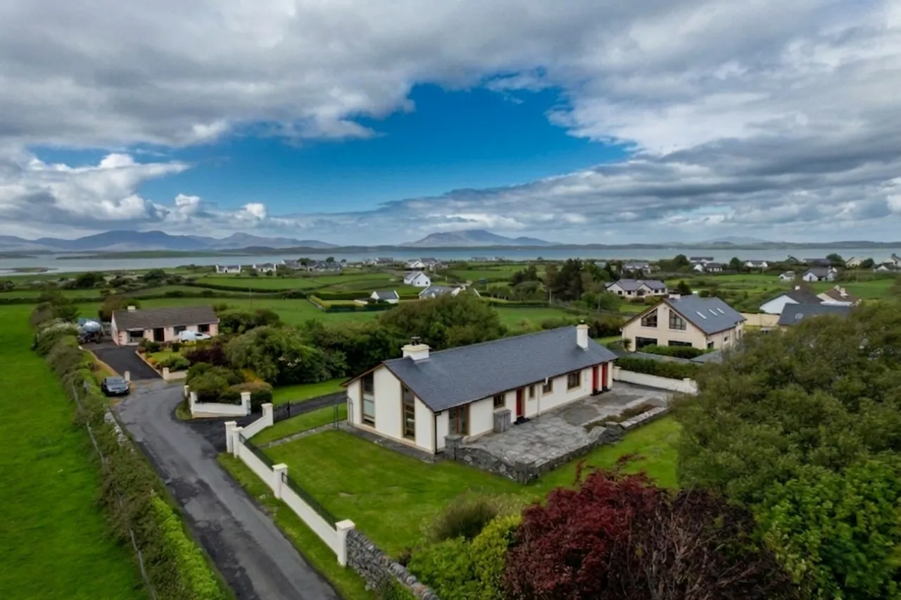 Photo of Carrowkeel Murrisk, Westport, Co Mayo, F28 PR98