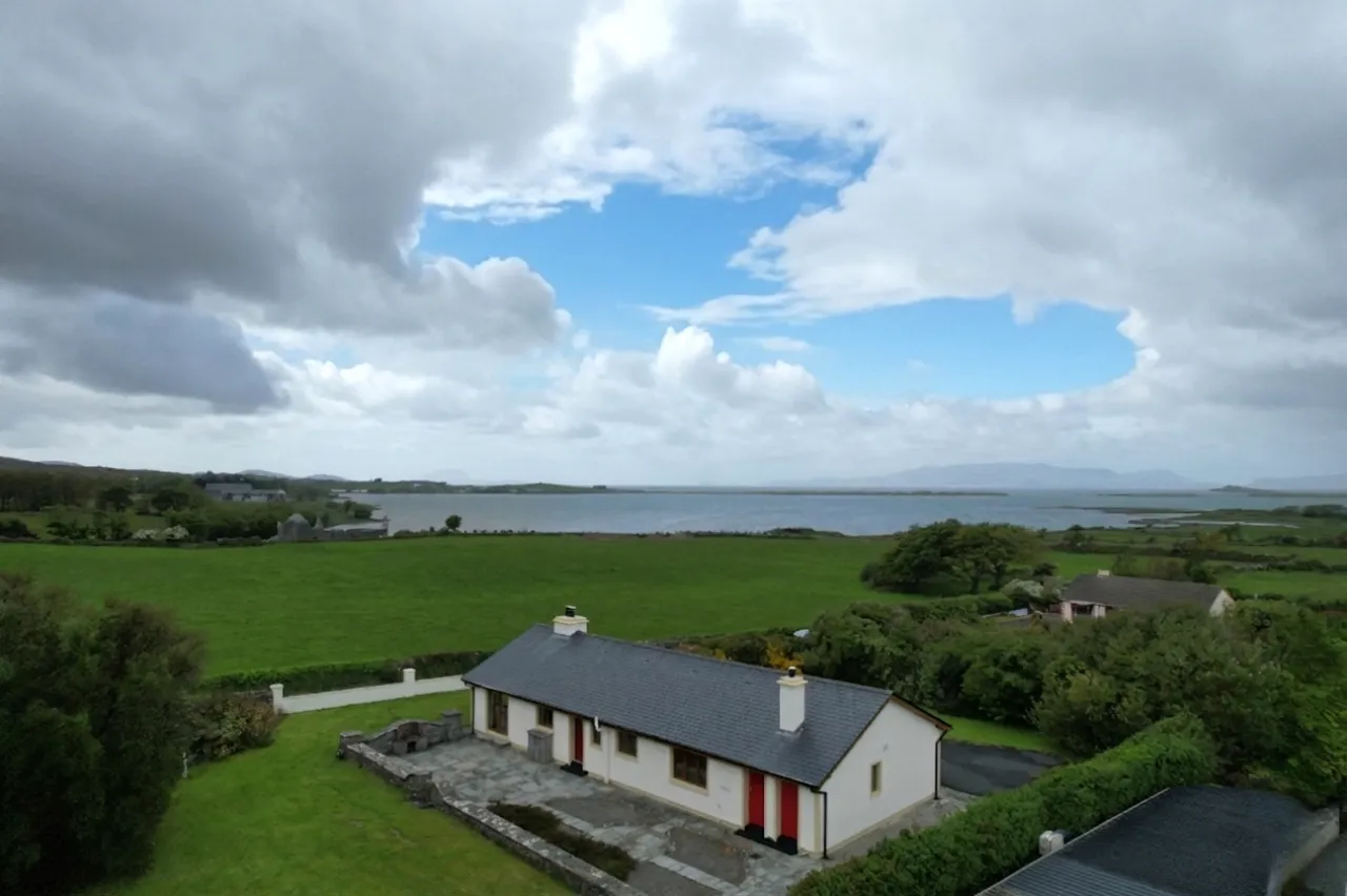 Photo of Carrowkeel Murrisk, Westport, Co Mayo, F28 PR98