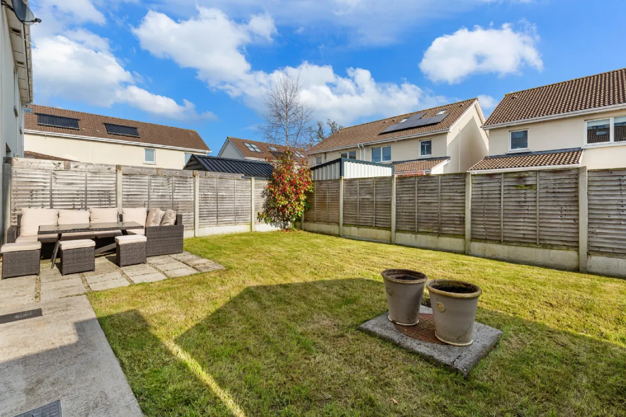 Photo of 3 Diswellstown Place, Hamilton Park, Dublin 15, D15 EP8R